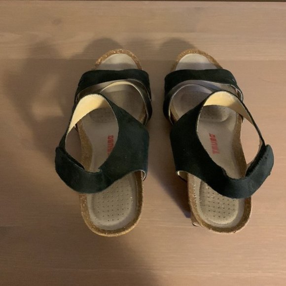 Tsubo Black and Tan Suede, Cork, and Rattan Wedges - Women’s Size 8.5 - Picture 6 of 8